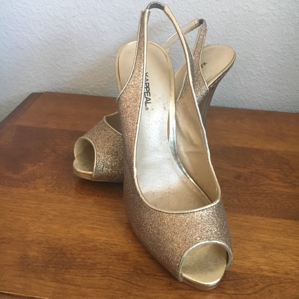 Gold Glitter High Heel Shoes 👠